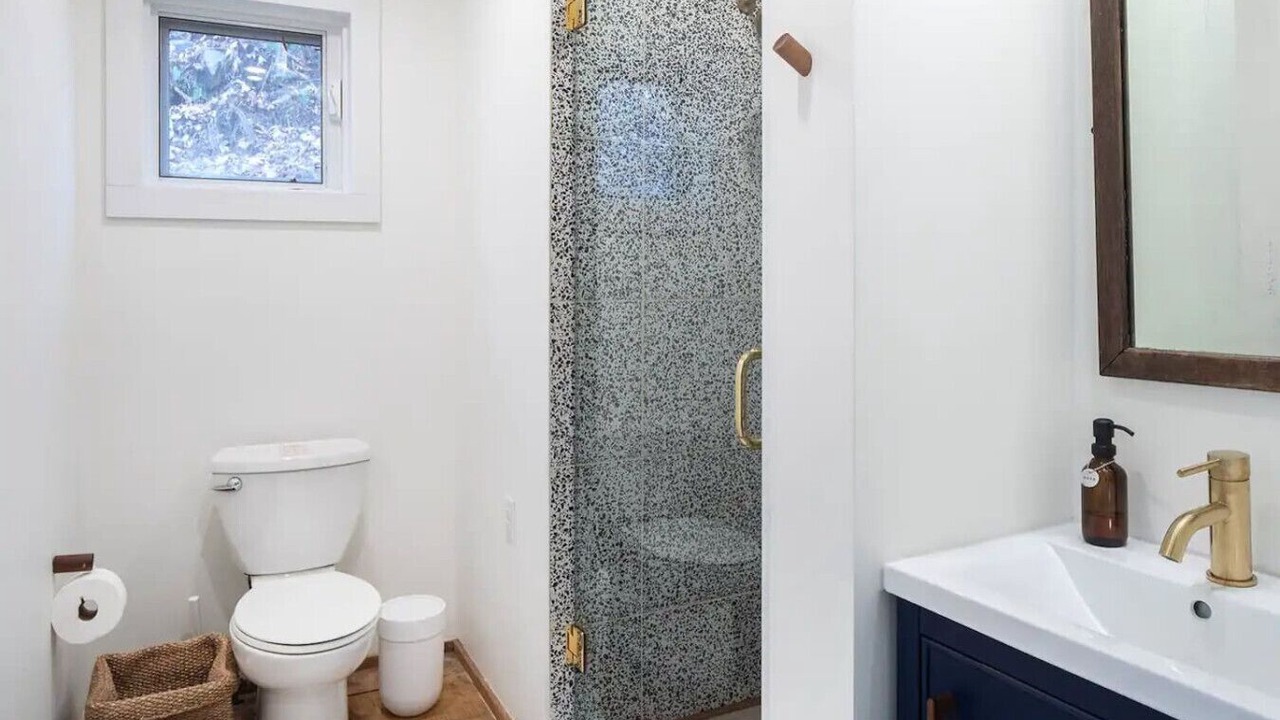 Photo of Bathroom in Shady