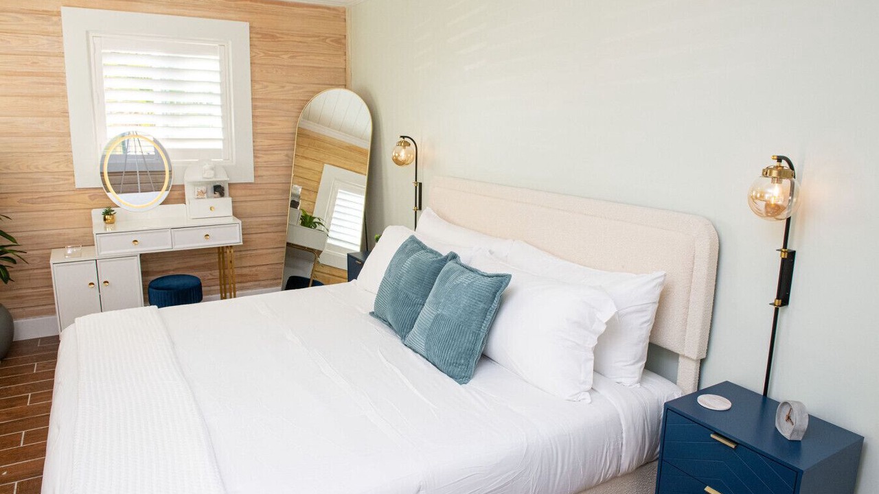 Photo of Bedroom in Madeira Beach