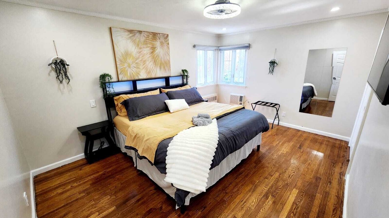 Photo of Bedroom in Hicksville