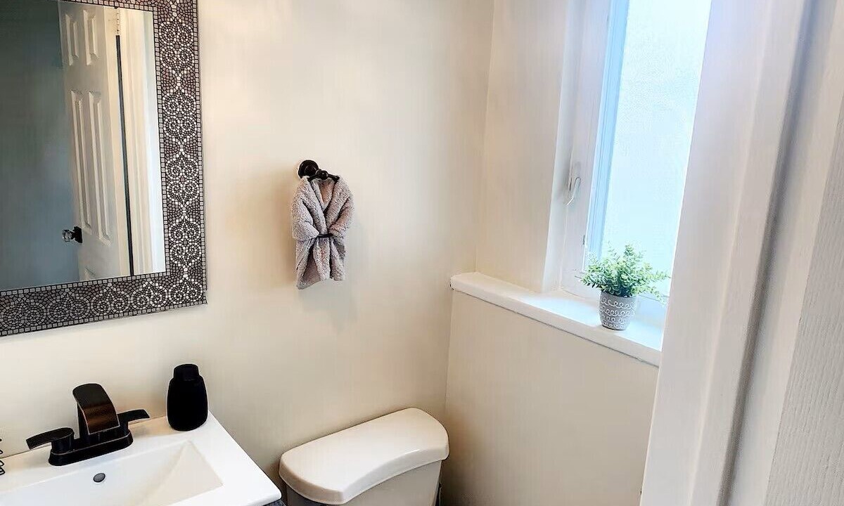 Photo of Bathroom in Hicksville