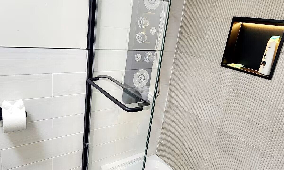 Photo of Bathroom in Hicksville