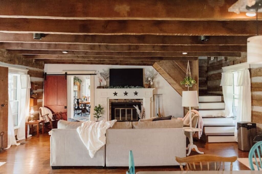 Photo of Livingroom in Charlestown