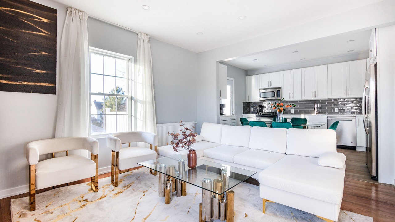 Photo of Livingroom in Southeast Yonkers
