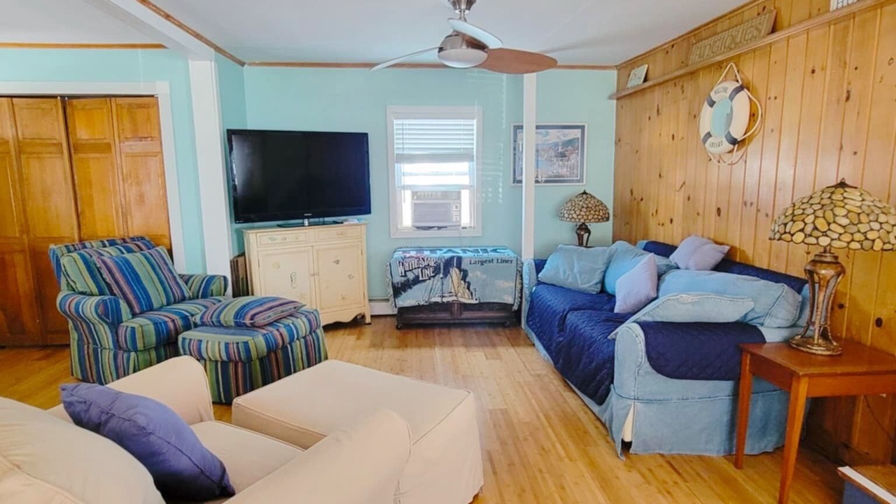 Photo of Livingroom in Hull