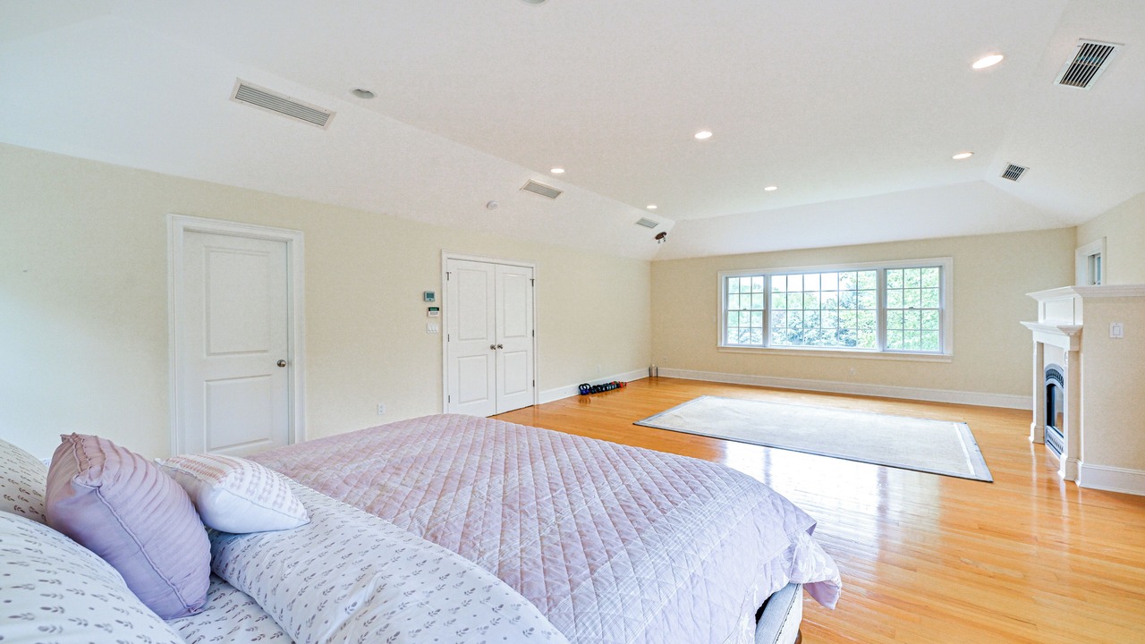 Photo of Bedroom in Briarcliff Manor