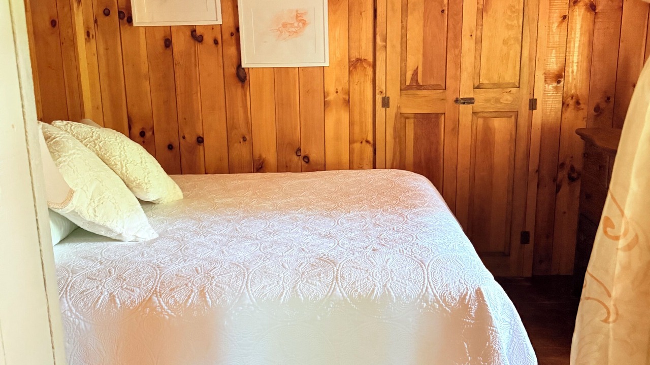 Photo of Bedroom in Otis