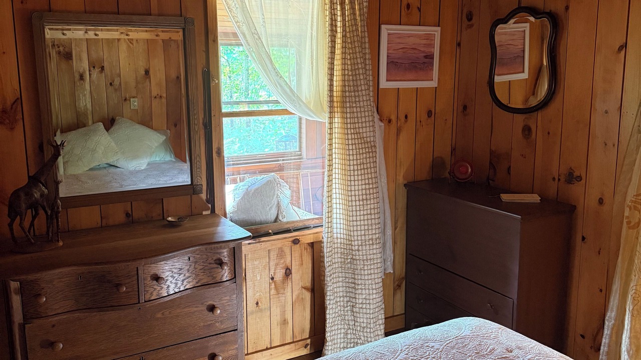 Photo of Bedroom in Otis