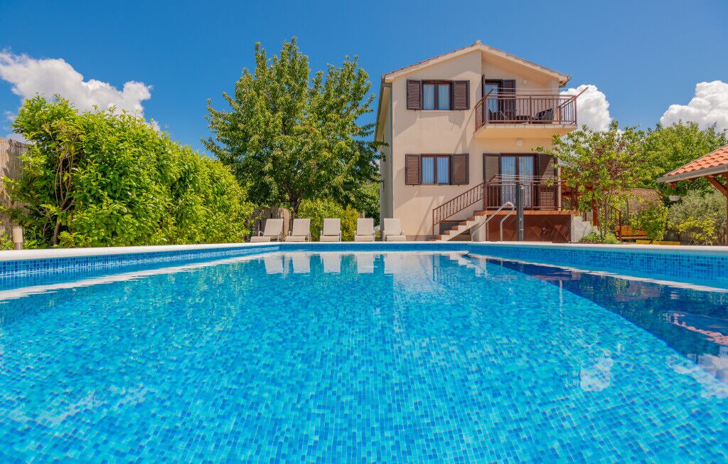 Photo of Outdoor in Sestanovac