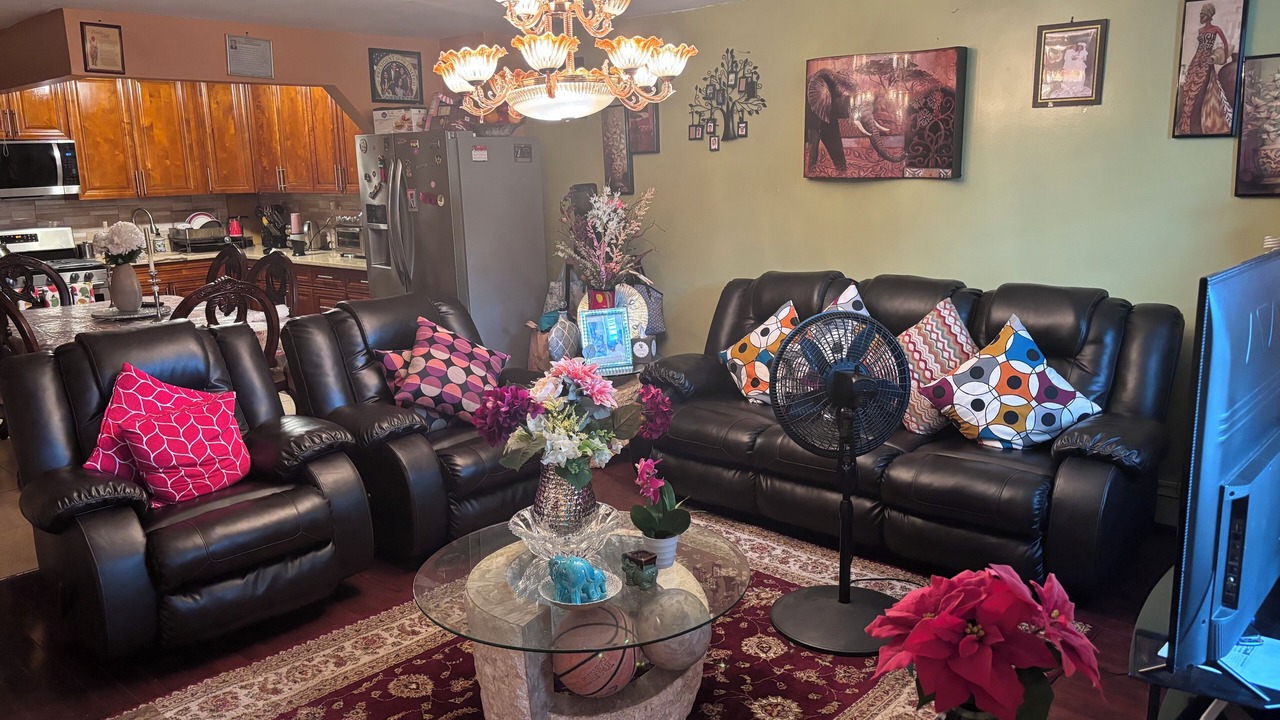 Photo of Livingroom in Queens