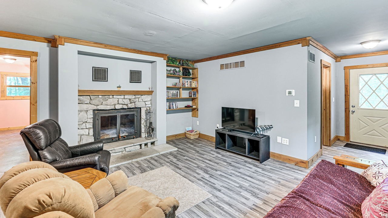 Photo of Livingroom in Granger