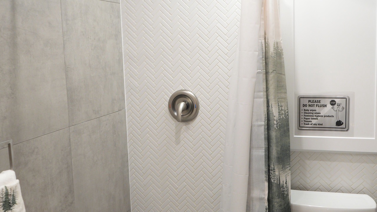 Photo of Bathroom in Mongo