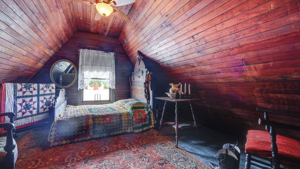 Photo of Bedroom in Palatka
