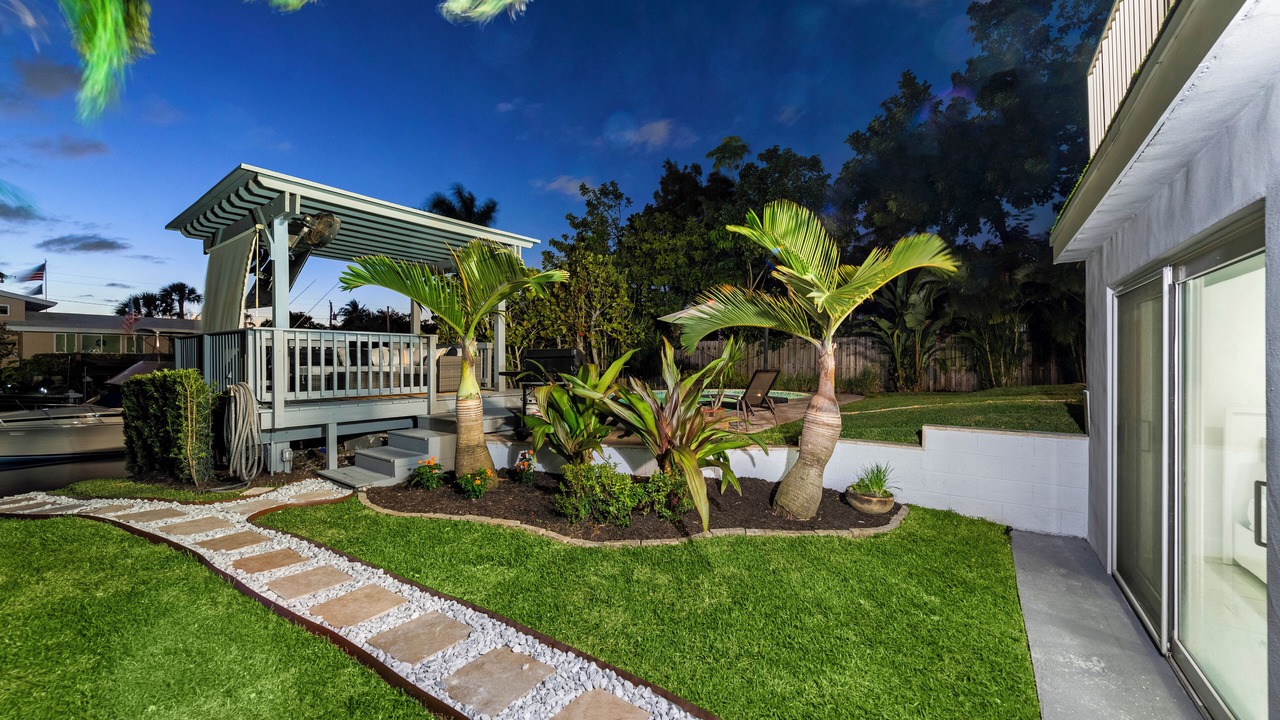 Photo of Patio Balcony in Lauderdale Isles