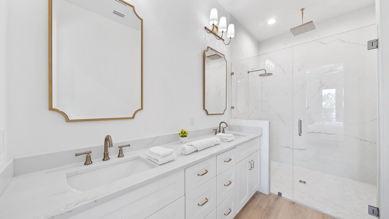 Photo of Bathroom in Village of Sugar Beach