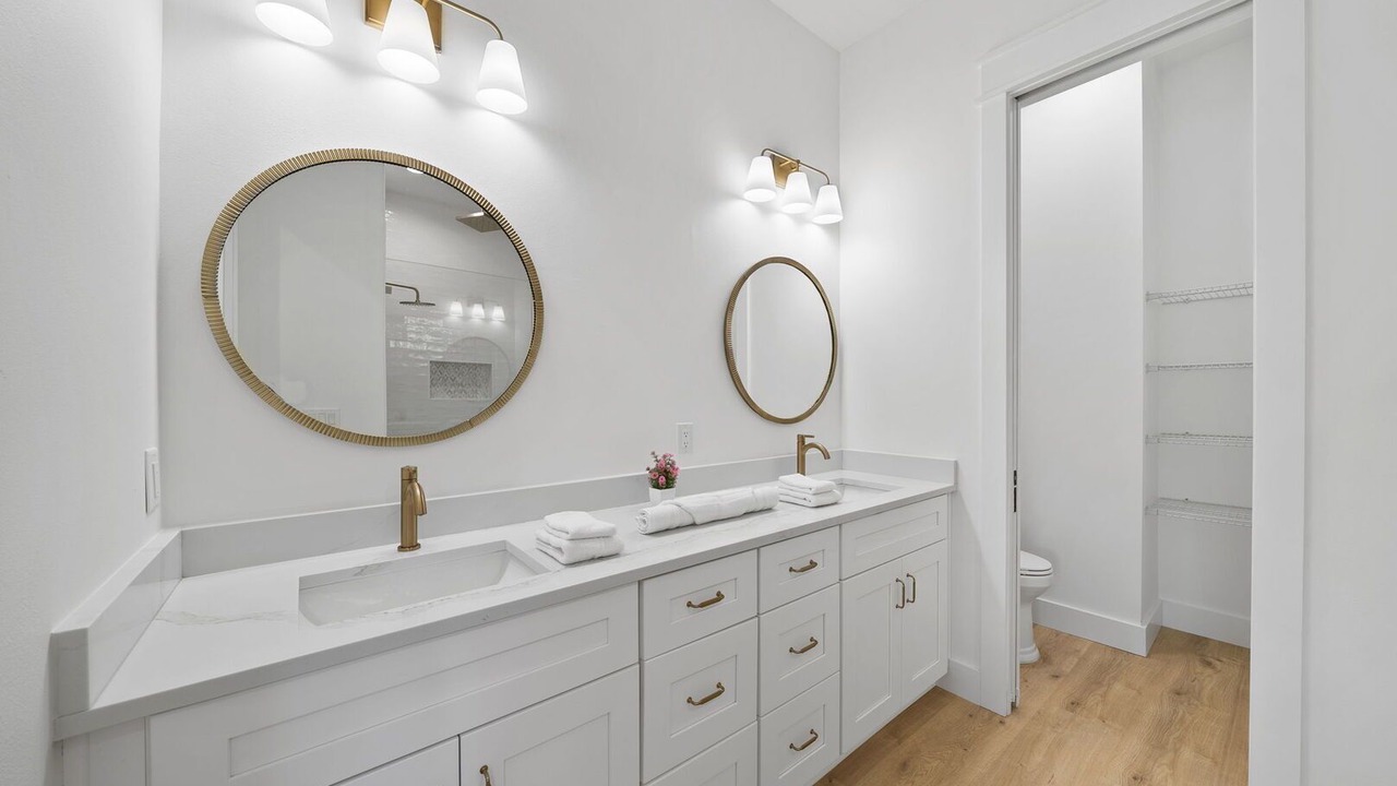 Photo of Bathroom in Village of Sugar Beach