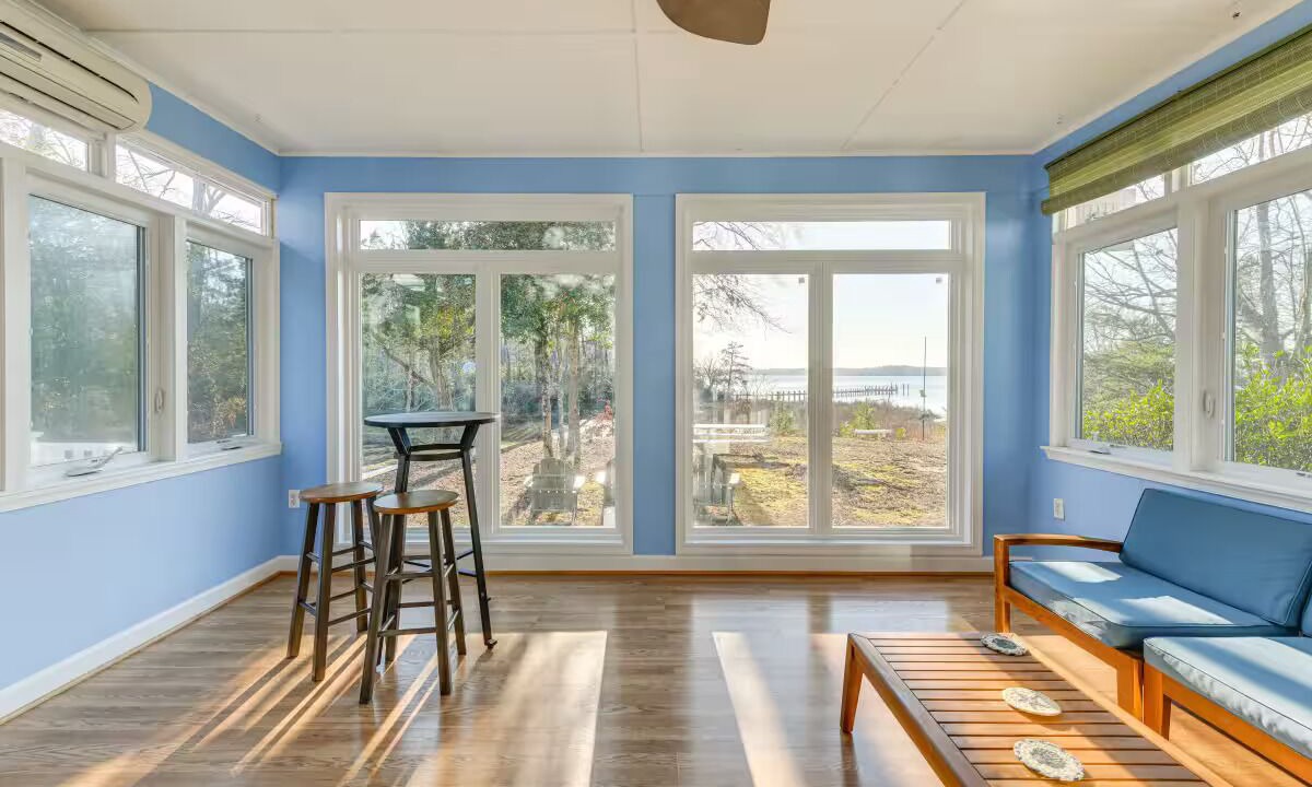Photo of Livingroom in Weems