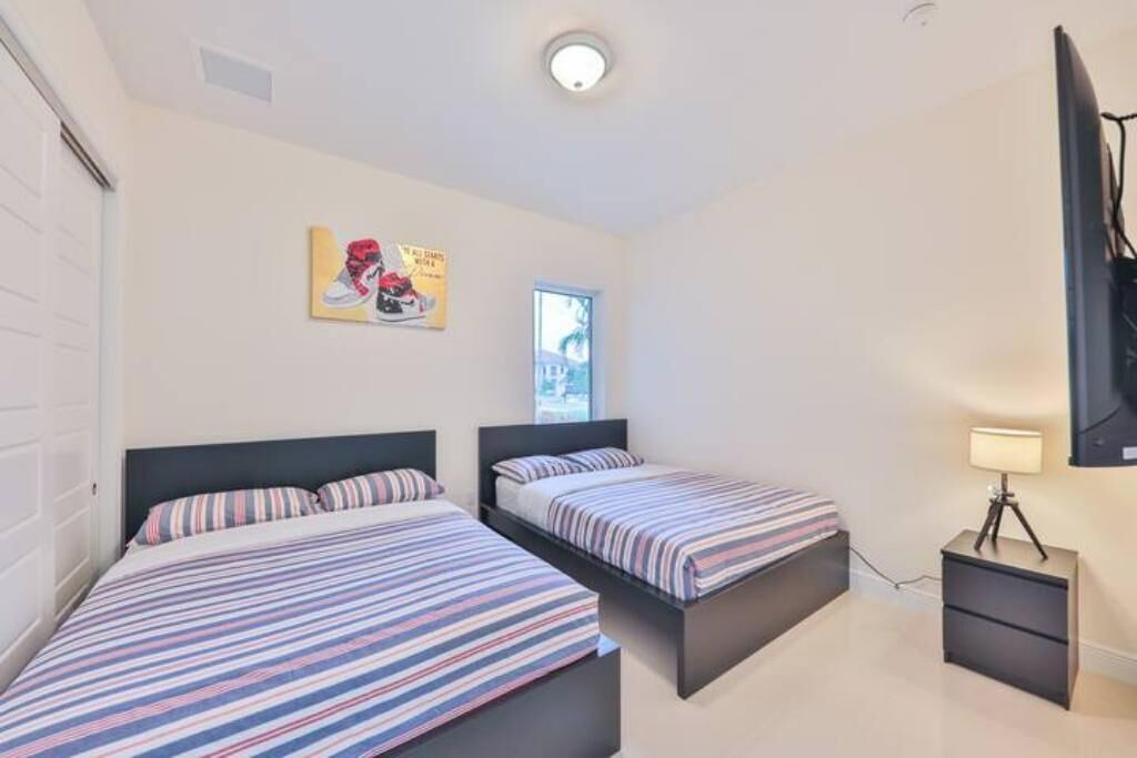 Photo of Bedroom in Davie