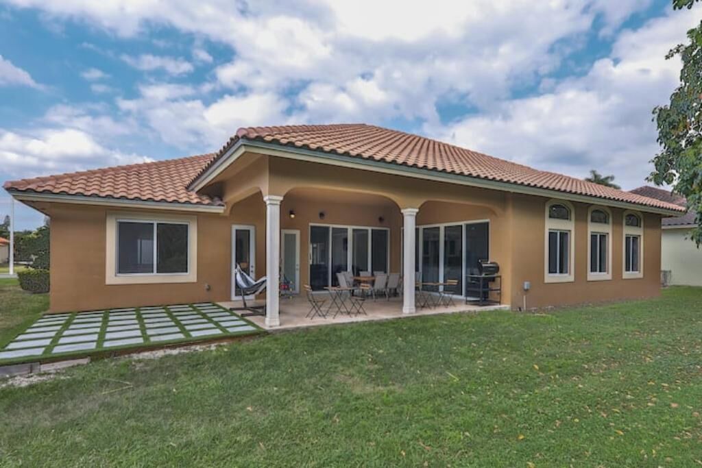 Photo of Outdoor in Davie