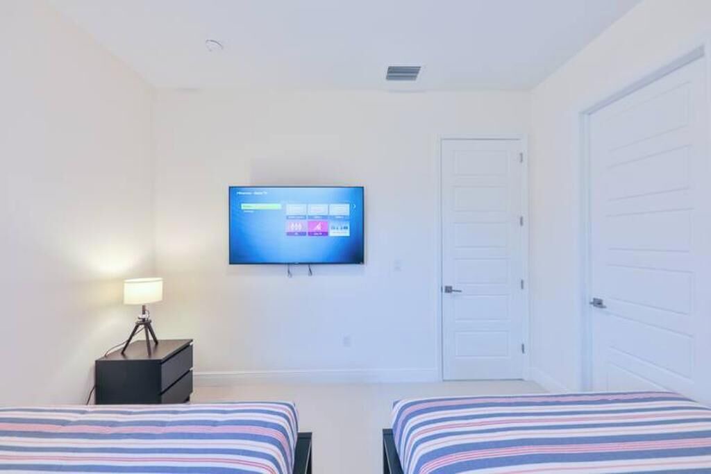Photo of Bedroom in Davie