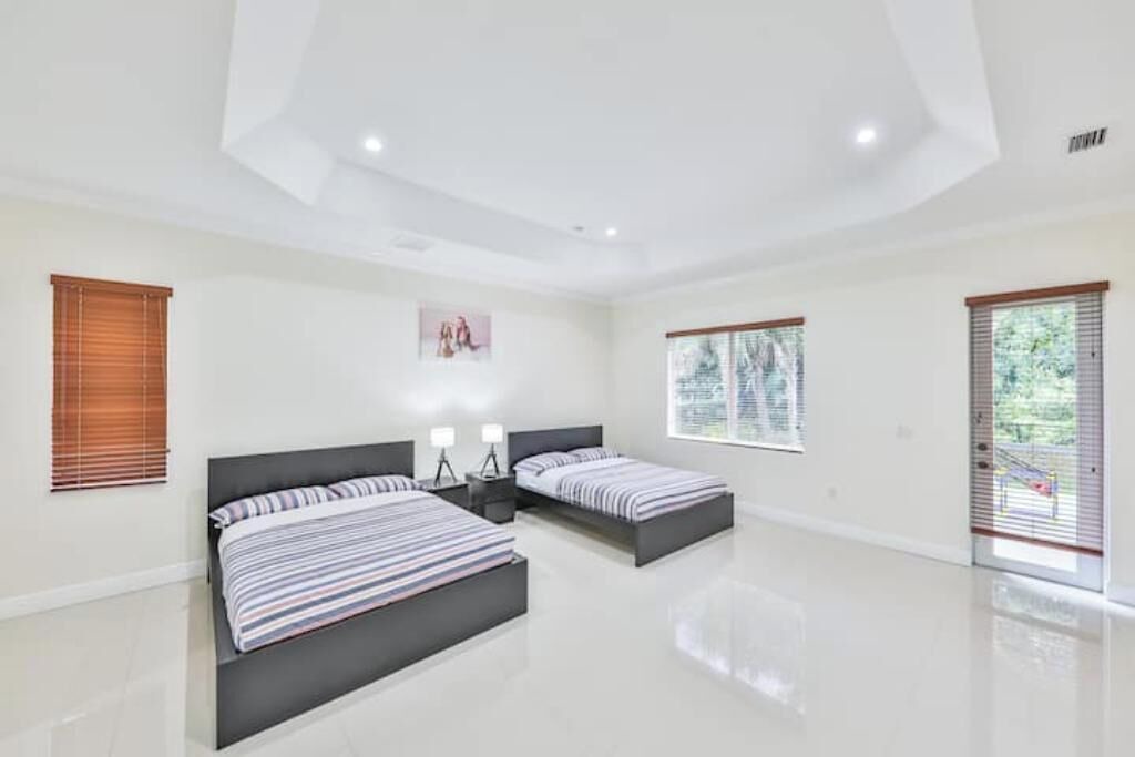 Photo of Bedroom in Davie
