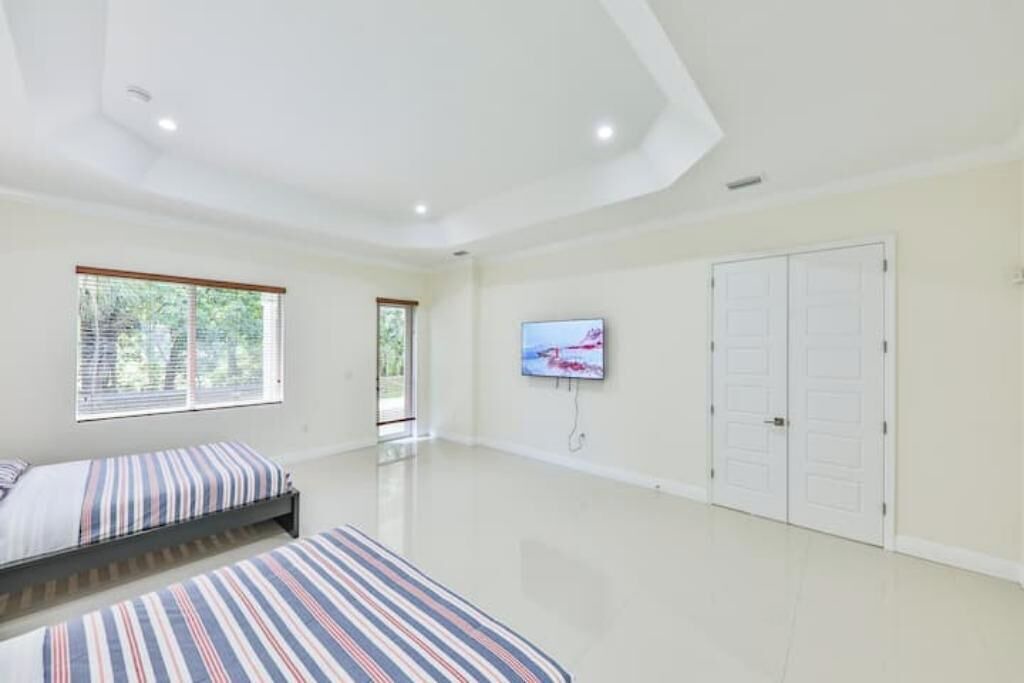 Photo of Bedroom in Davie