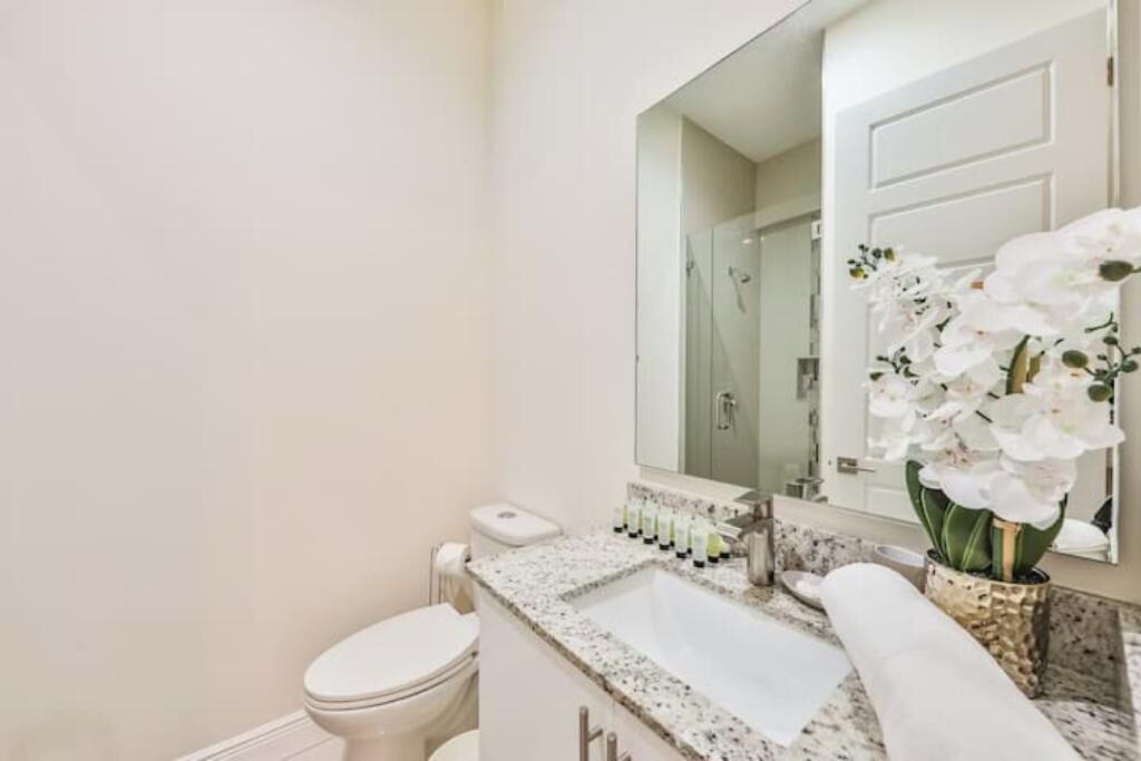 Photo of Bathroom in Davie