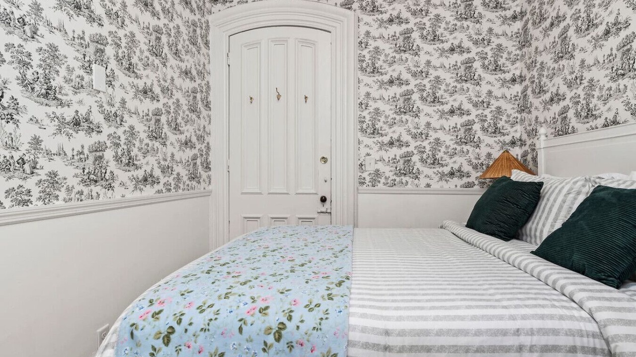 Photo of Bedroom in Troy