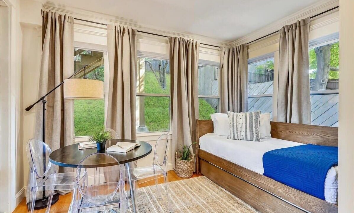 Photo of Bedroom in Forest Hills - Woodbourne