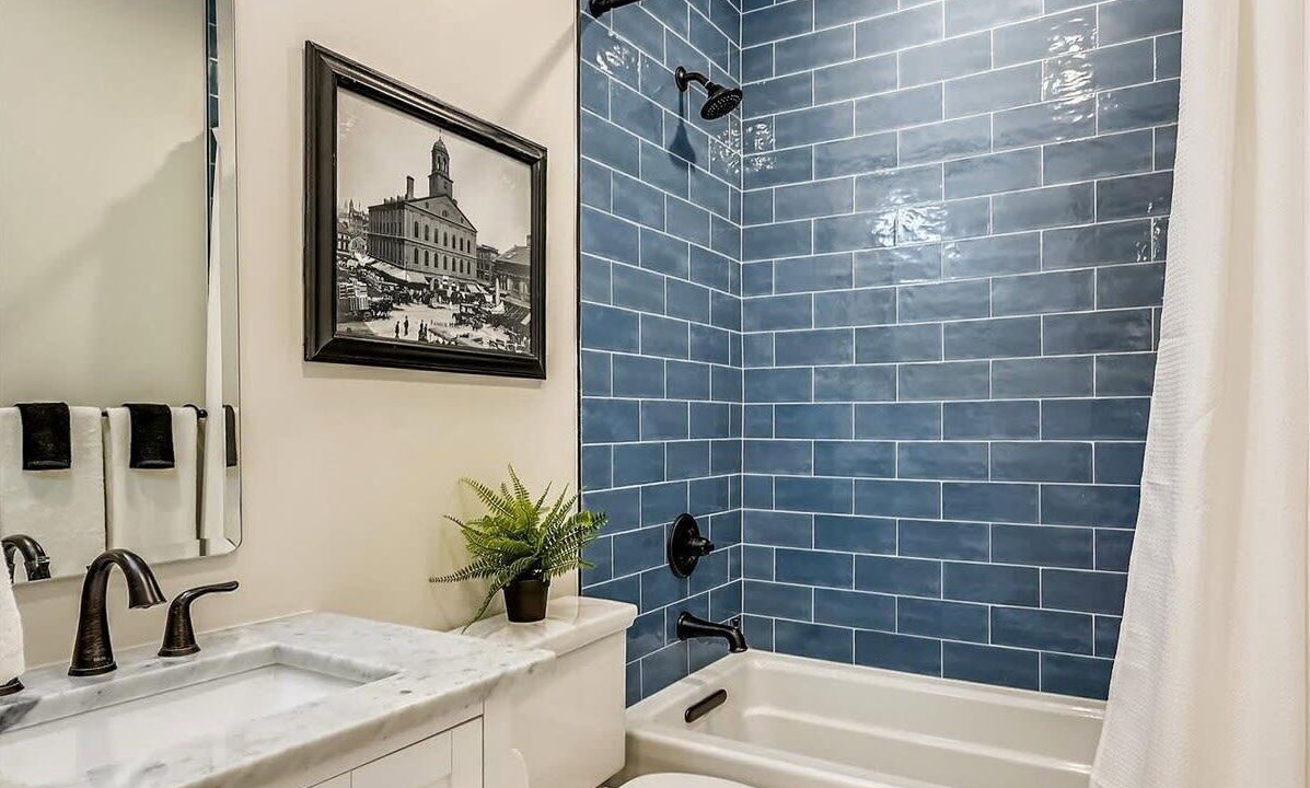 Photo of Bathroom in Forest Hills - Woodbourne