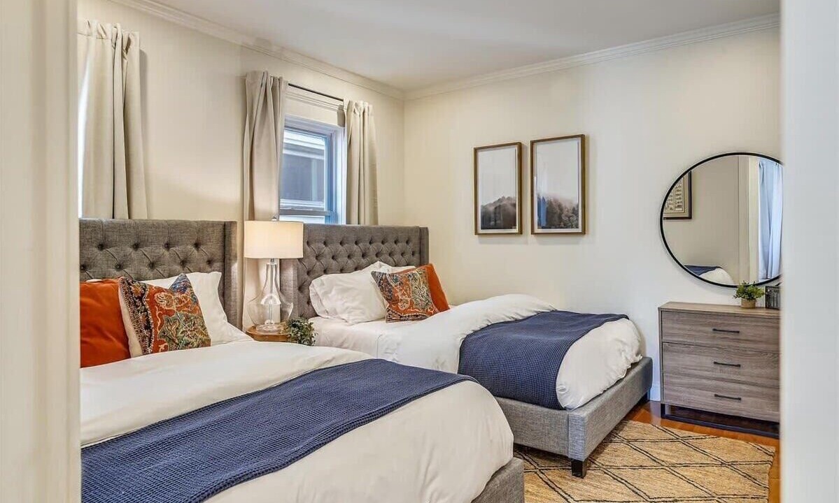 Photo of Bedroom in Forest Hills - Woodbourne