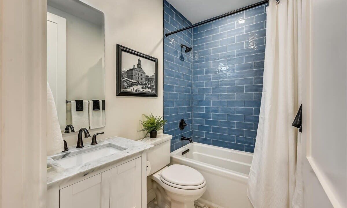 Photo of Bathroom in Forest Hills - Woodbourne