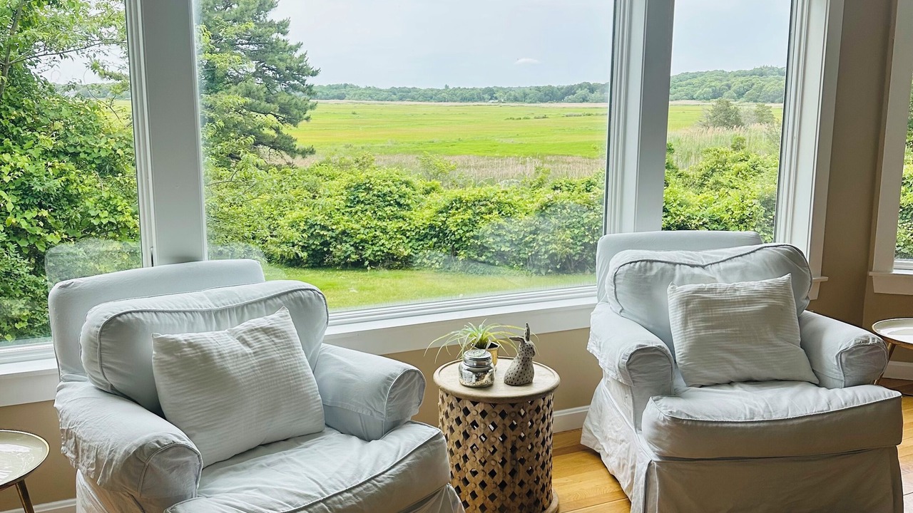 Photo of Livingroom in West Barnstable