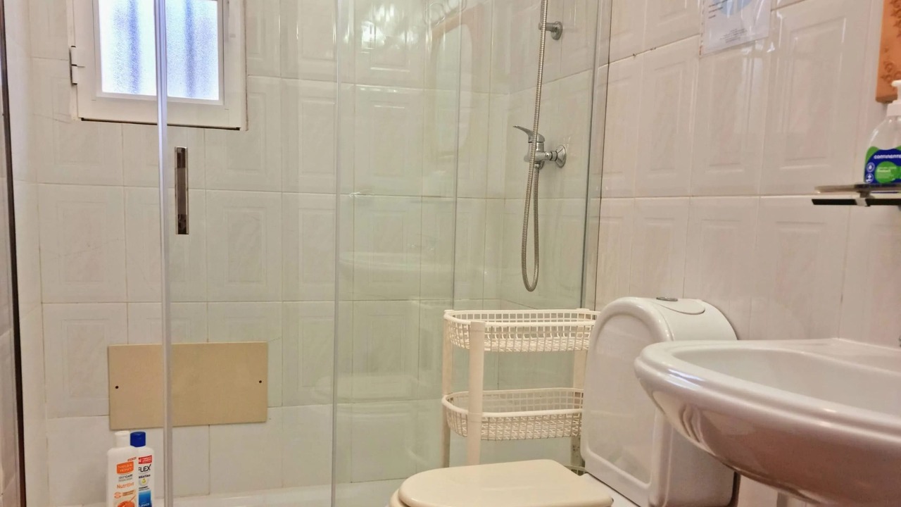 Photo of Bathroom in Alfeicao