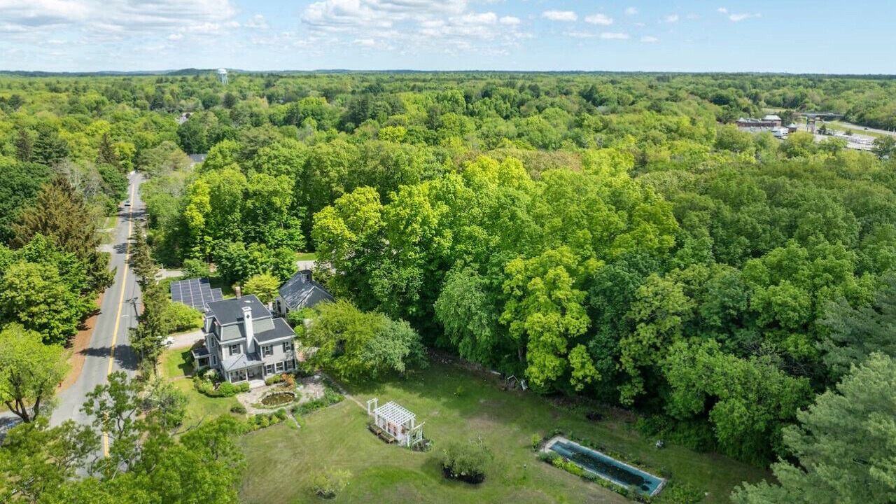 Photo of Outdoor in Byfield