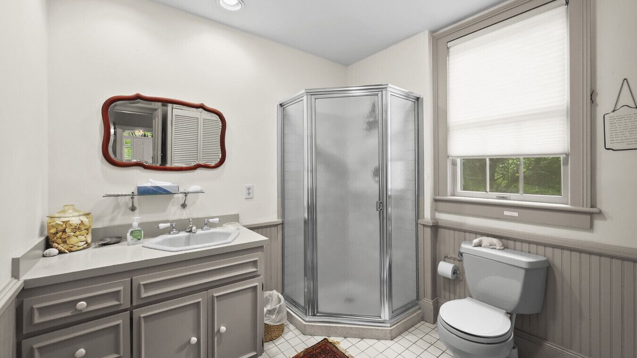 Photo of Bathroom in Lenox