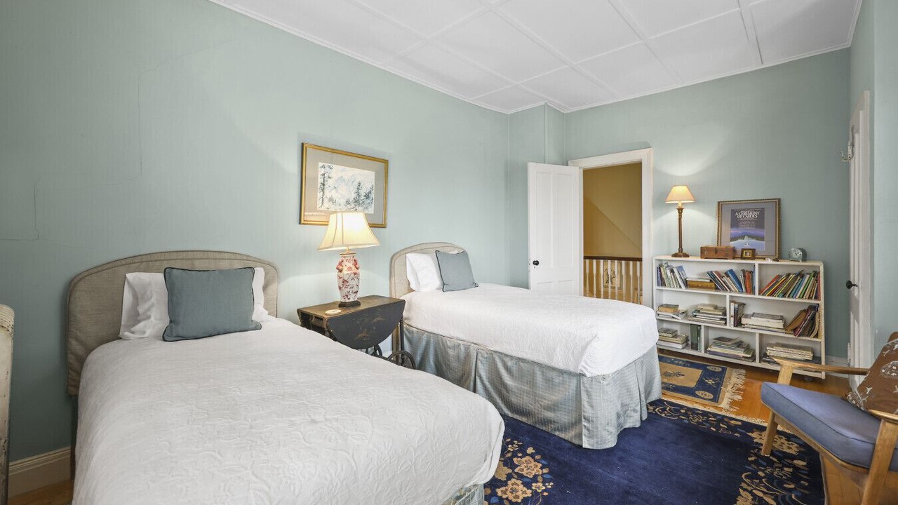 Photo of Bedroom in Lenox