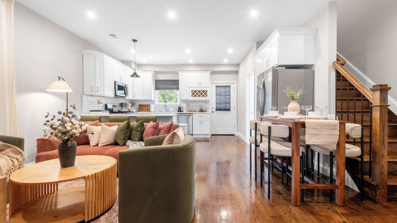 Photo of Livingroom in The Heights