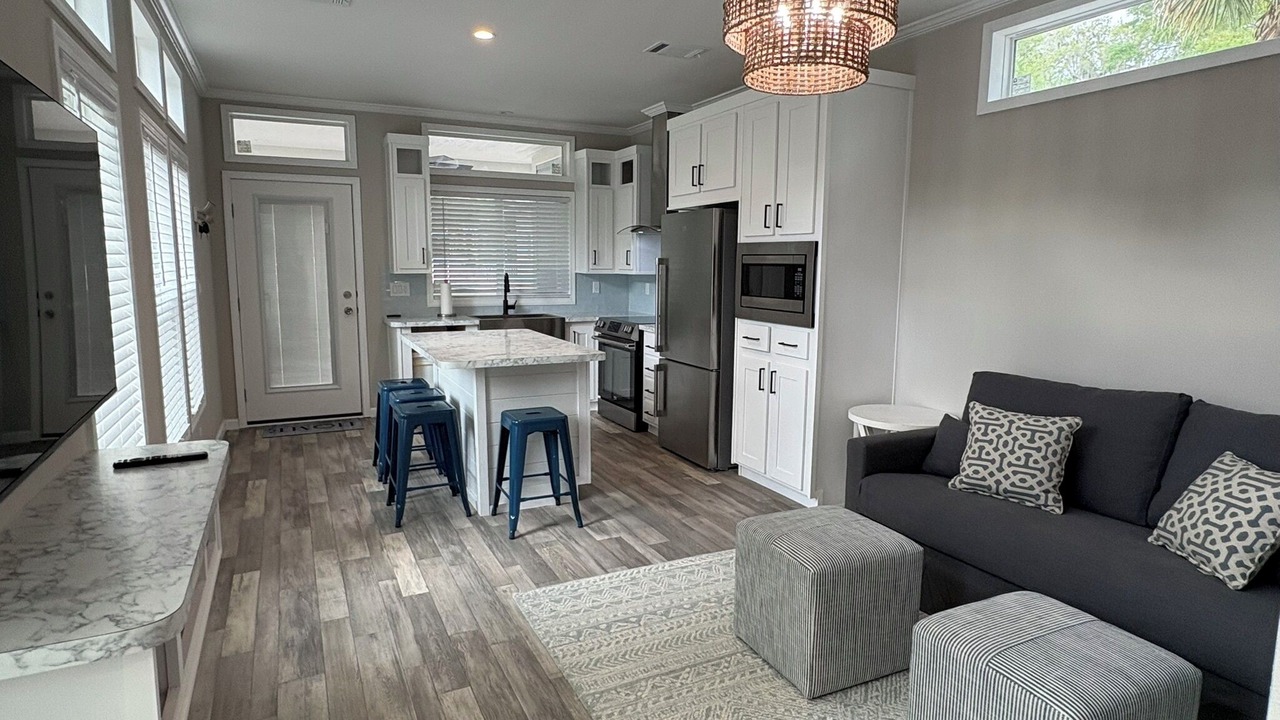 Photo of Livingroom in Salt Springs