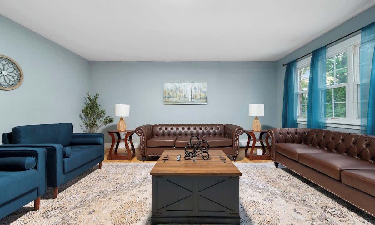Photo of Livingroom in Southeast Yonkers