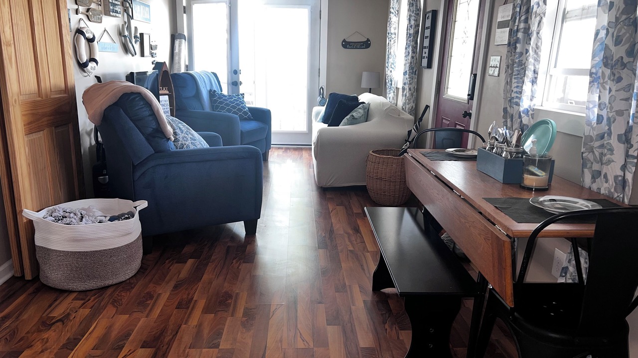 Photo of Livingroom in Monticello
