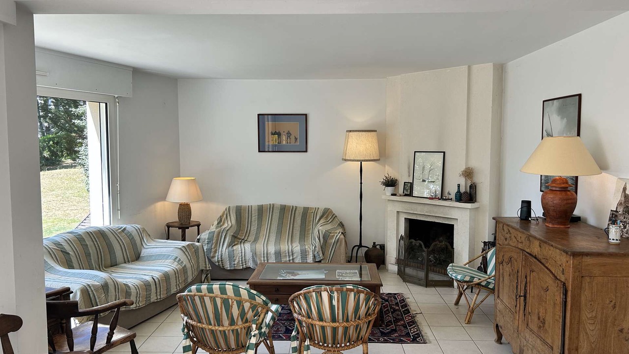 Photo of Livingroom in Sables-d'Or-les-Pins