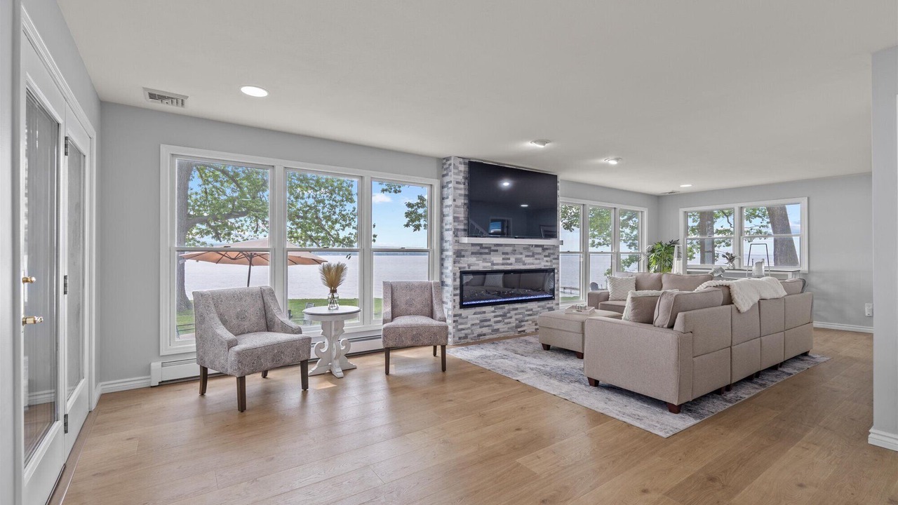 Photo of Livingroom in Town of Owasco