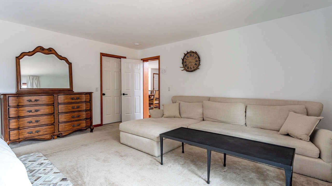 Photo of Livingroom in Tannersville