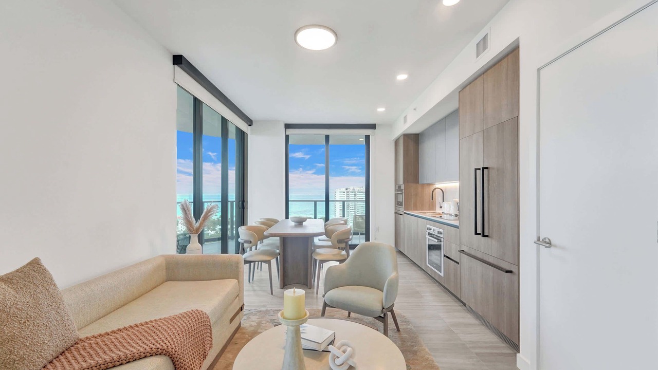 Photo of Livingroom in North Beach