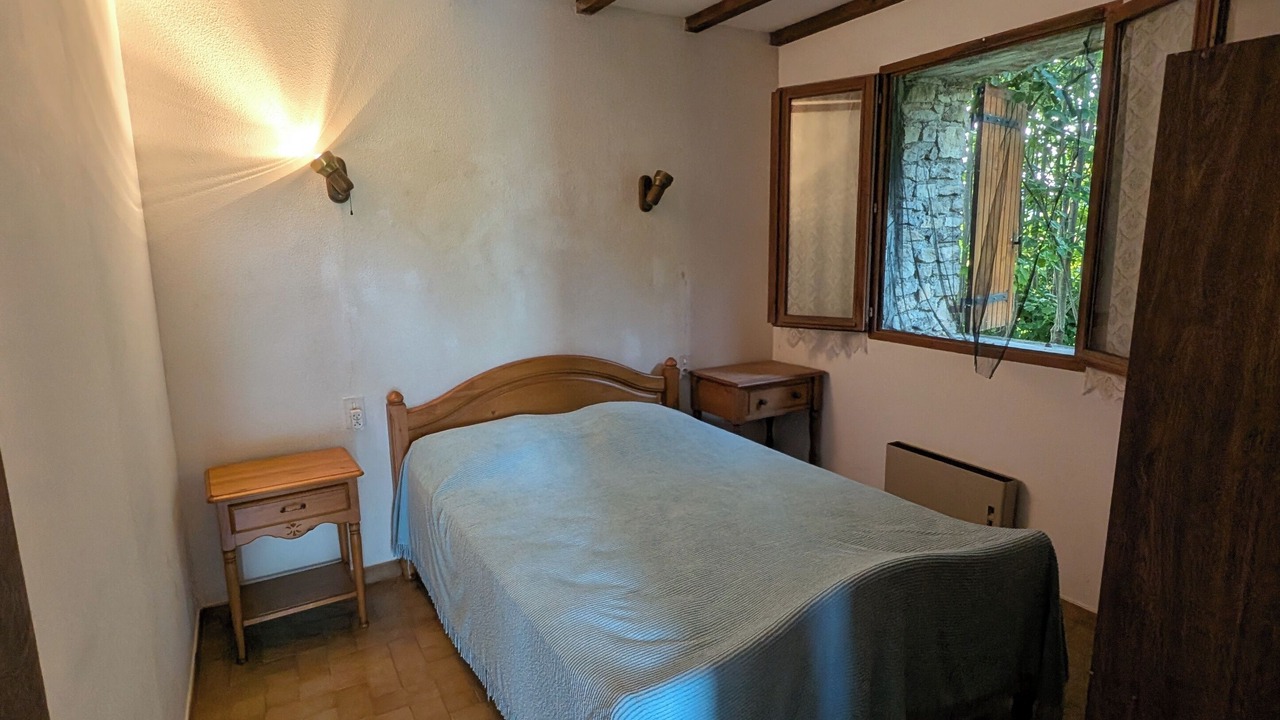 Photo of Bedroom in Crestet