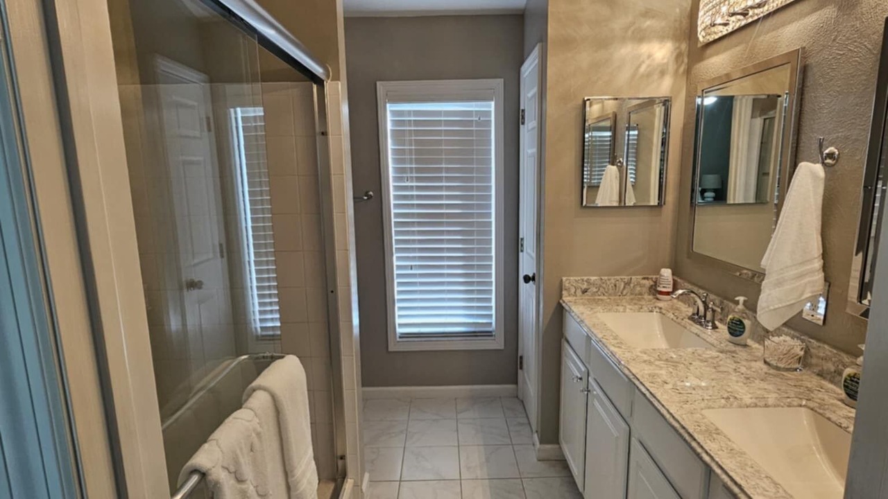 Photo of Bathroom in Beachwalk Isles