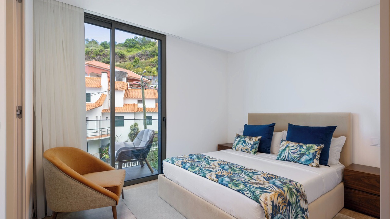 Photo of Bedroom in Calheta