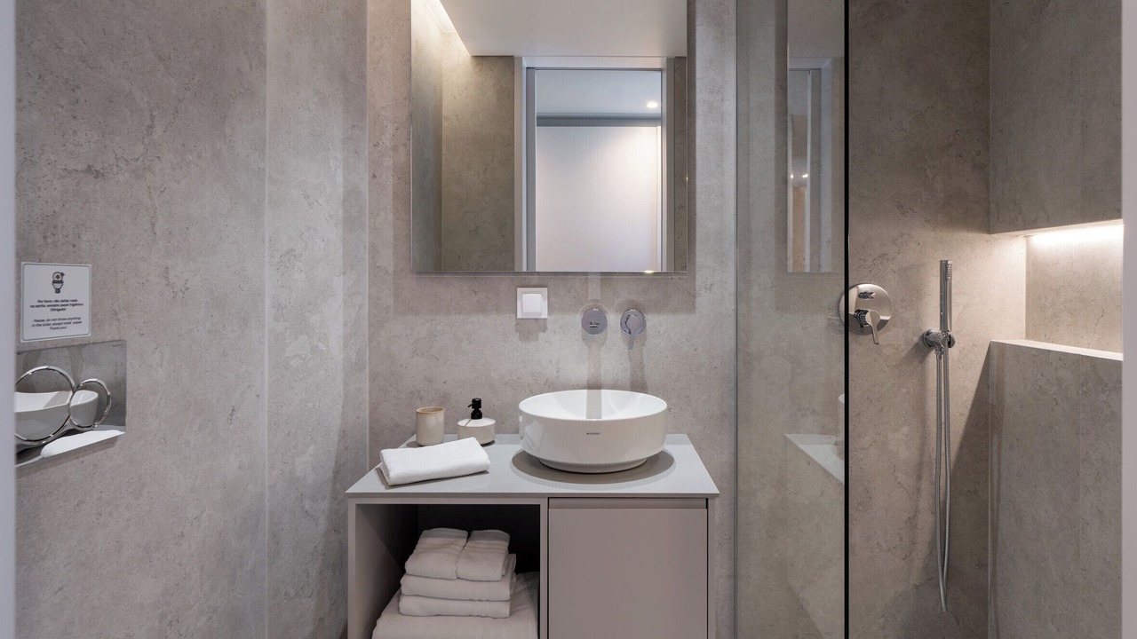 Photo of Bathroom in Calheta