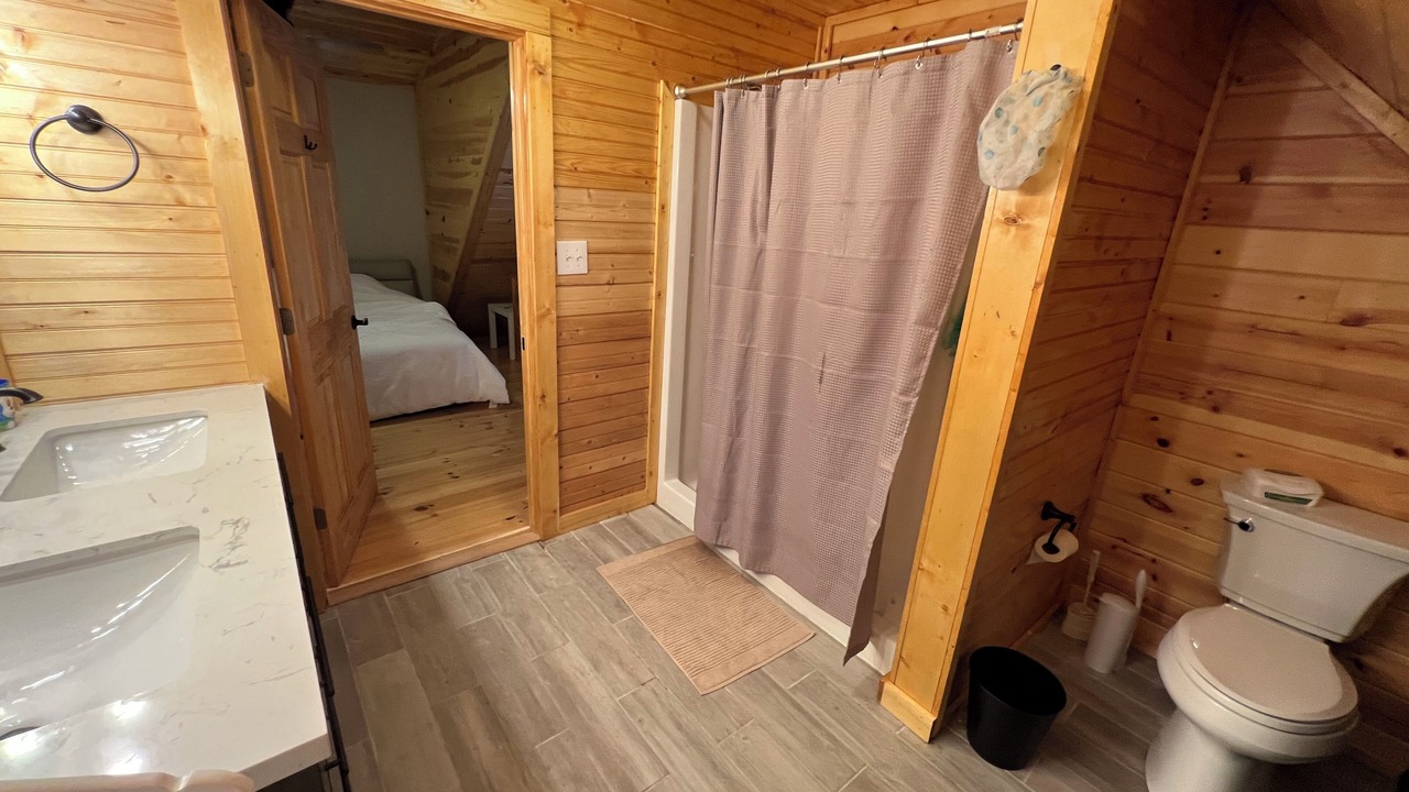 Photo of Bathroom in Woodlawn