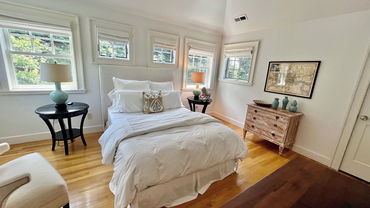 Photo of Bedroom in Village of Southampton